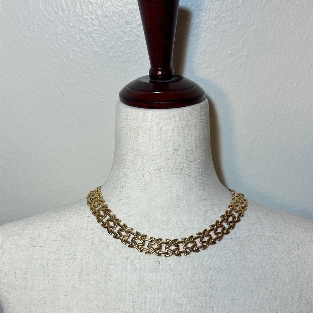 Vintage Classic Elegant Gold Tone Double X Links Chain Collar Necklace
